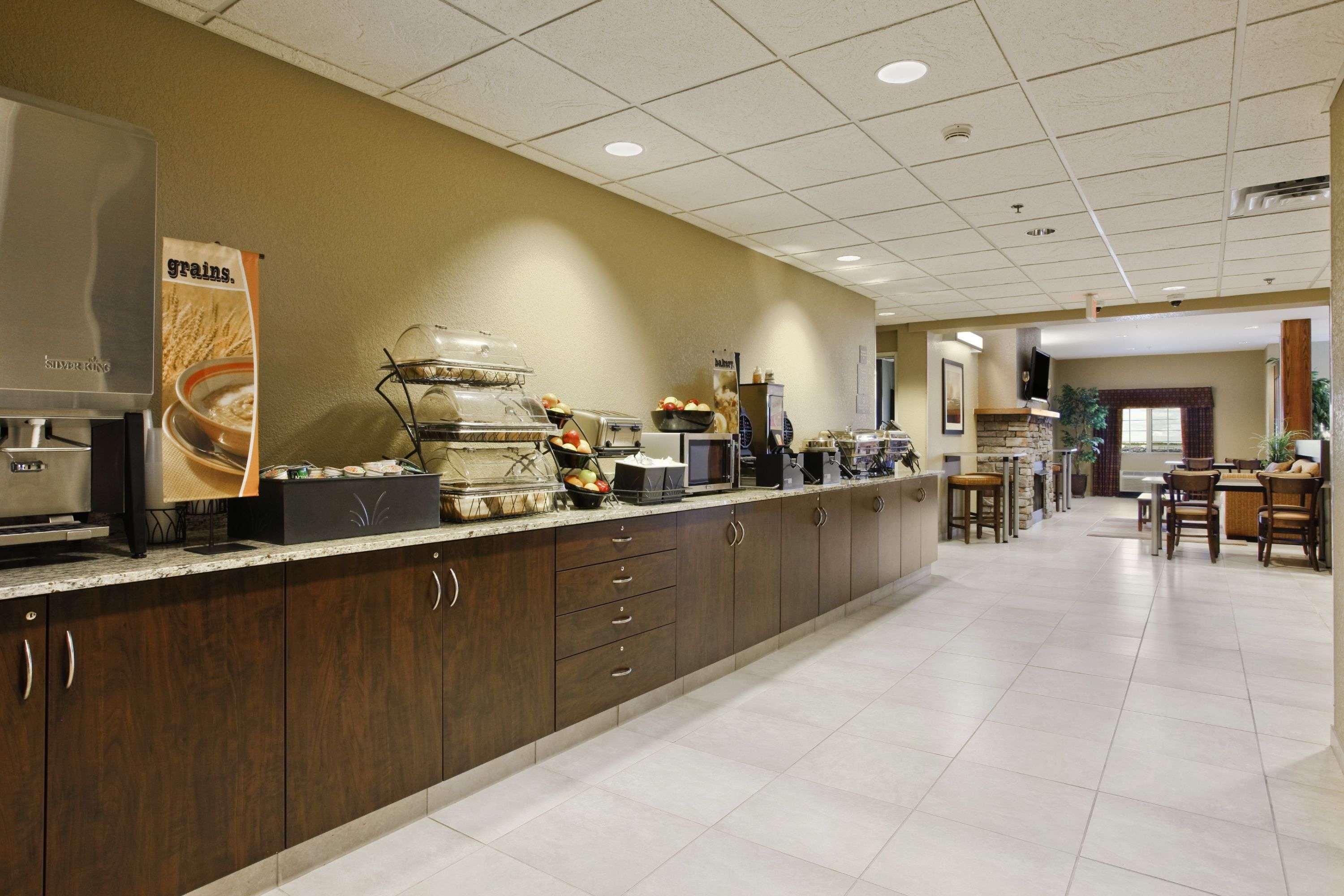 Microtel Inn & Suites By Wyndham Williston Restaurant photo